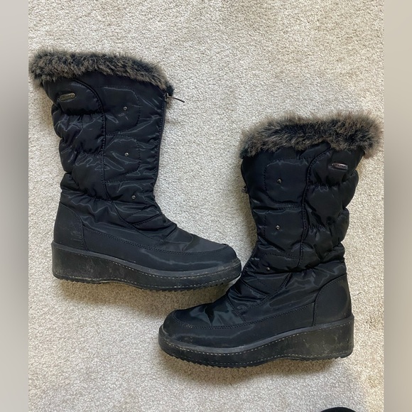 Pajar Black Winter Boots with Fur Trim - Picture 2 of 5